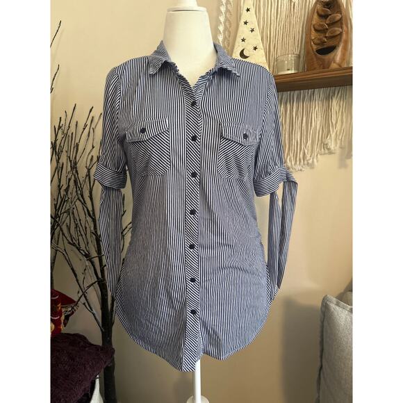 Eden & Oliva Maternity Top - Picture 1 of 5